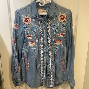 Embroidered chambray shirt by Driftwood